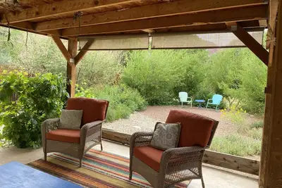 Image de Quaint Accueil En ville avec Rural Feel!