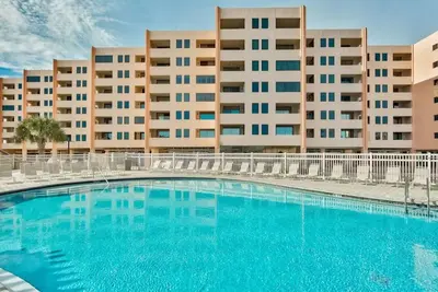 Image de Condo Jetty East 2br / 2ba entièrement rénové! ! Vues magnifiques! !