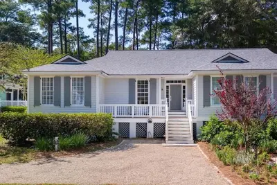 Image de 3br Premier Daufuskie Cottage Lounging / Dining Deck! Panier gratuit! Vidéo!