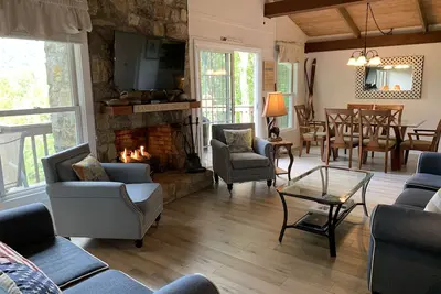 Image de 3 chambres / 2 salles de bain pour 6 personnes, accès facile, vue magnifique