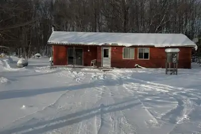 Image de Germfask Mi, cabine 2 chambres, parfait pour cette escapade U. P. ! Propre et calme!