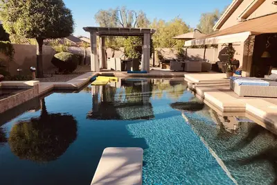 Image de Maison de luxe avec piscine chauffée et tous les rendez-vous pour un séjour merveilleux