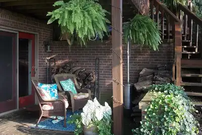 Image de Terrain de golf, Bourbon, vin et chevaux! ! Appartement en bas près de Keeneland