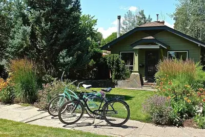 Image de Bluebird Day, 3 chambres - Studio indépendant, Westside, bain à remous