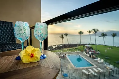 Image de Superbe unité rénovée avec vue spectaculaire sur l'océan!