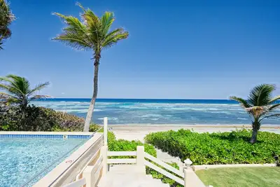 Image de Coral Loft: une vie décontractée avec une touche de luxe à Grand Cayman
