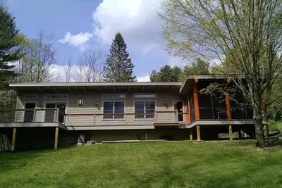 Image de Pine Nook, une maison privée confortable près du lac George et de Bolton Landing
