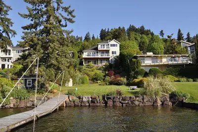 Image de Villa au bord de l'eau à Mercer Island