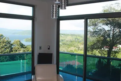 Image de Second Level Condo de luxe avec Astonishing lac Arenal Vues