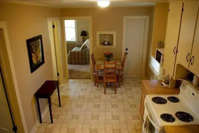 Image de * Charmante maison située au cœur du quartier historique d'Uniontown * 2 à 12 personnes
