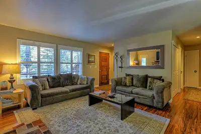 Image de Quiet Mountain Home À Truckee