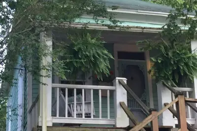 Image de Découvrez le centre-ville dans Cottage Downtown Eureka Springs