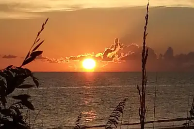 Image de Notre Little Island Dream Home avec voiturette de golf et ferry inclus