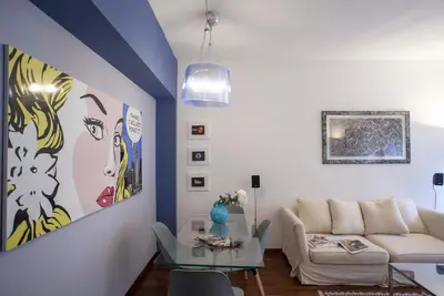 Image de Pop maison de style, au cœur de Milano!