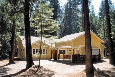 Image de Belle maison personnalisée près du lac McCumber et du mont Lassen