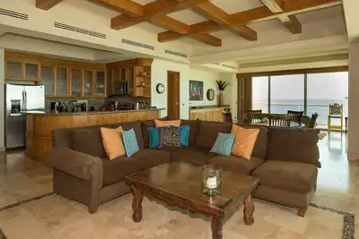 Image de Luxe 3 Br / 3. 5 Ba-Tessoro / Incroyablement magnifique avec vues / meilleure plage - 8 personnes