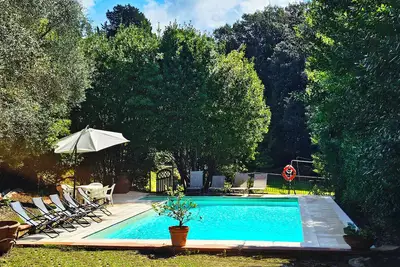 Image de La Merlaia Beauté et tranquillité avec piscine sur les collines de Florence