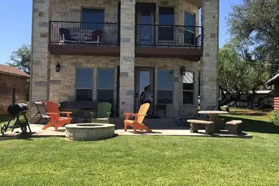 Image de Belle maison sur le côté central de la péninsule qui vous attend