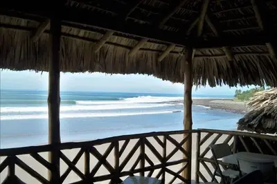 Image de Epic Ocean Front Surf House à La Libertad, El Cocal Beach