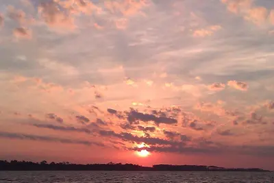 Image de Eau Vue de face, Face Sud Horizon Vues, ​​Sports nautiques et les oiseaux.