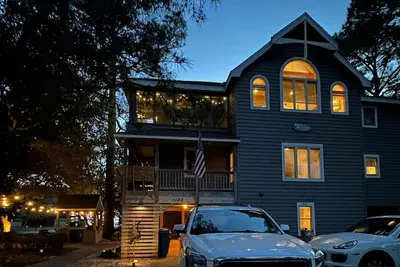 Image de Vue Son, À PROXIMITÉ De La Plage, 5 chambres à coucher, théâtre, kayaks, vélos, C'Est Tout Ici!