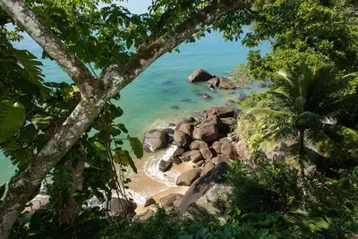 Image de Belle maison avec plage privée dans l'une des plus belles régions d'Ubatuba.