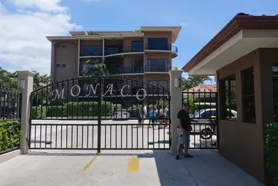 Image de Séjour de luxe à Monaco Condominium-un bloc de la plage