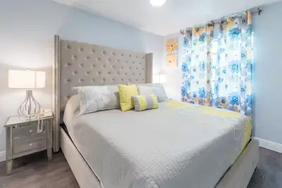 Image de Un monde fantastique à couper le souffle, récemment rénové près de Disney 2 + 2