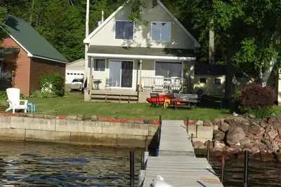 Image de Sandy Pond / Lac Maison de l'Ontario sur le lac