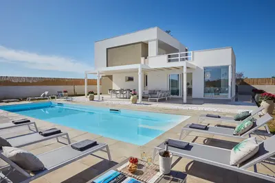 Image de Villa Sariva - Piscine privée et plage de sable à 50 m