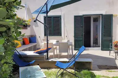 Image de Mondello: deux pièces à 300 mètres de la mer