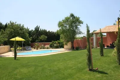 Image de Roussillon:Grande villa provençale au calme-Piscine privée