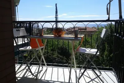 Image de Lauretta appartement dans un complexe élégant