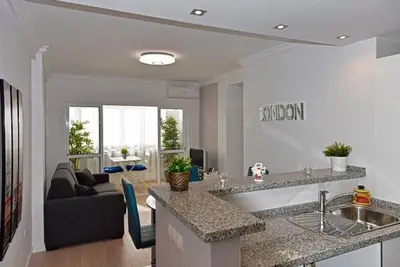 Image de A. T. London-Premium - MÁLAGA