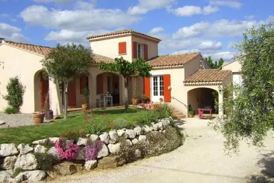 Image de Villa climatisée, piscine, confort, calme, vue, jardin clos, 15 mn des gorges