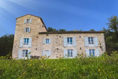 Image de Beau manoir situé sur un terrain de 33ha.