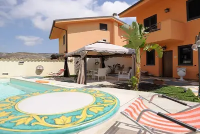 Image de Montalbano Maison: Bienvenue!