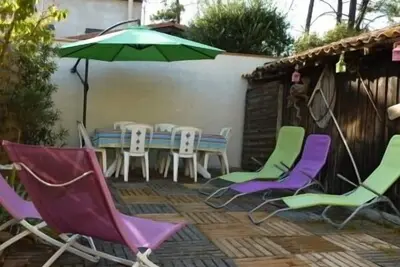 Image de A 300m de la plage, maison agréable avec des idyllique coin terrasse