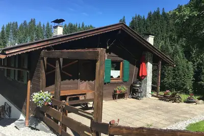 Image de Maison de vacances privé dans un cadre idyllique et isolé, sur une colline avec Kaiserblick