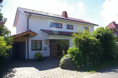Image de Immense maison de vacances quatre étoiles avec sauna, Deichblick, 2 min. À la plage