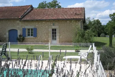 Image de gite de Las peyras avec piscine