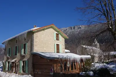 Image de Maison de famille et d'artiste. Vercors tout confort. Randonnée. Raquettes