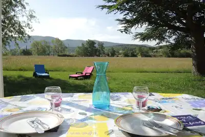 Image de gite au pied du Mont Ventoux, entre Sault, les gorges de la Nesque et Monieux