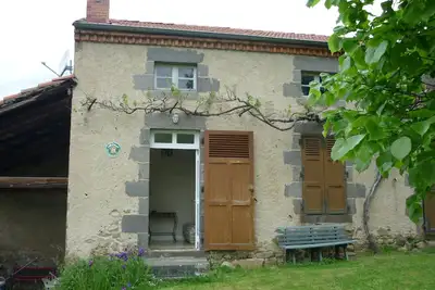 Image de Gîte 4/5 pers à Arlet \"dans un écrin de verdure\"