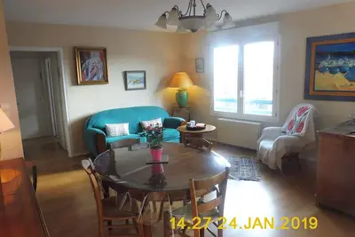 Appartement 50m2, 1 chambre, très bien situé : Accueil et confort