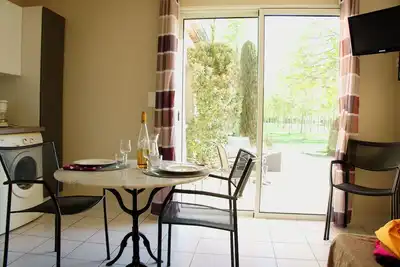 Image de Appartement au coeur du vaucluse proche des lieux touristiques du vaucluse