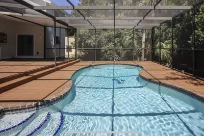 Image de Marchez vers Img. 15 min de la plage. 3. 5k sq ft Pool Home. 12 personnes.