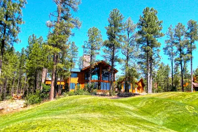 Image de Torreon Luxury Cabin, 4000 Sq Ft on Golf Course / Creek
