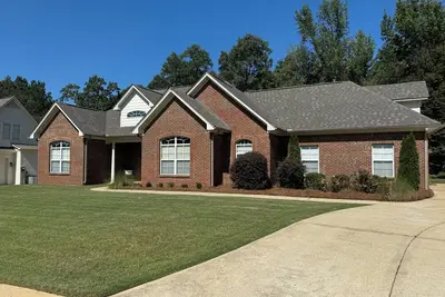 Image de Location week-end pour Ole Miss Football / Baseball, Graduation, Double Decker & More!