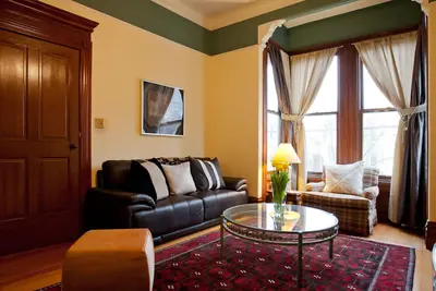 Image de Magnifique appartement victorien de 2 niveaux à Dogpatch